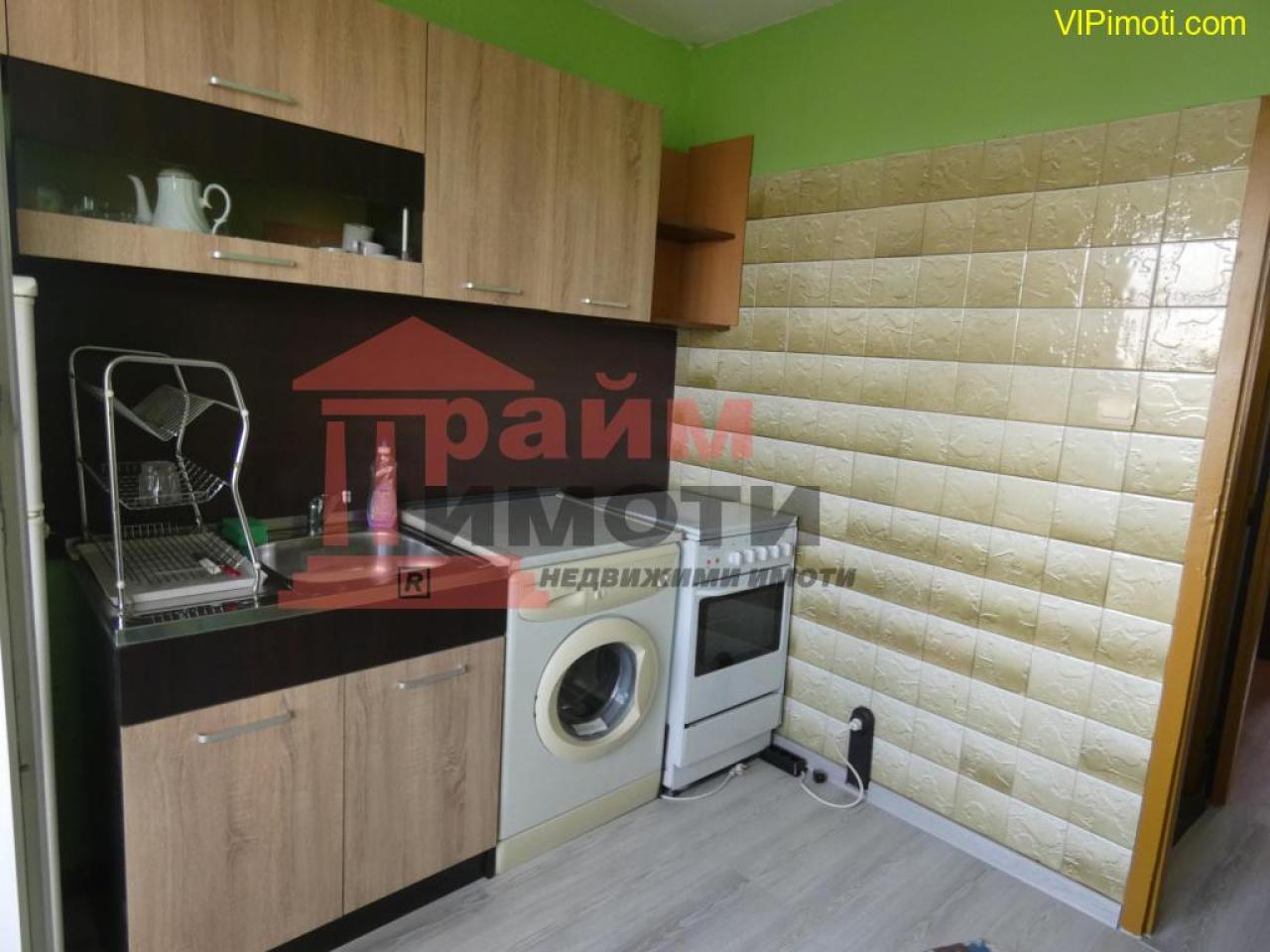 Обзаведен тристаен под наем в Стрелбище на метри от Южен парк