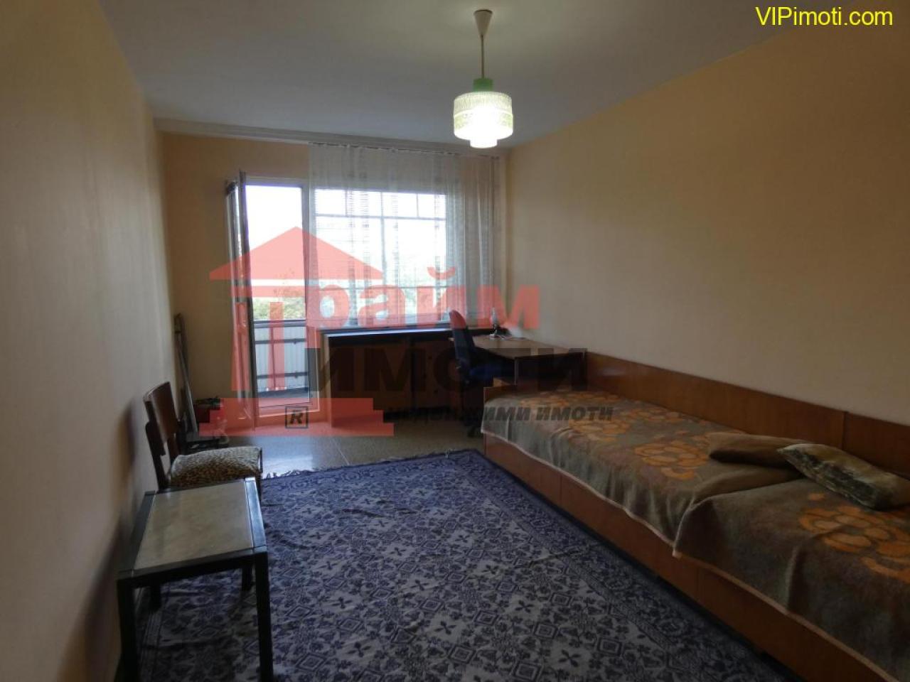 Обзаведен тристаен под наем в Стрелбище на метри от Южен парк