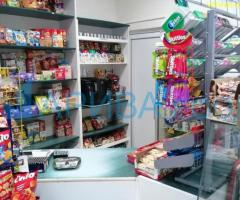 Хранителен магазин за продажба в Хасково