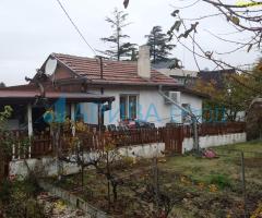 Къща с парцел на Кенана Хасково