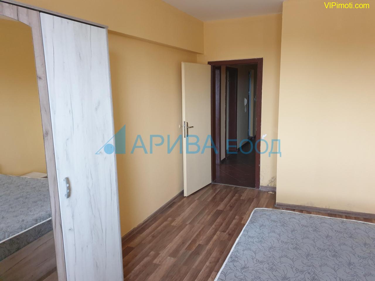 Двустаен апартамент под наем в топ център Хасково