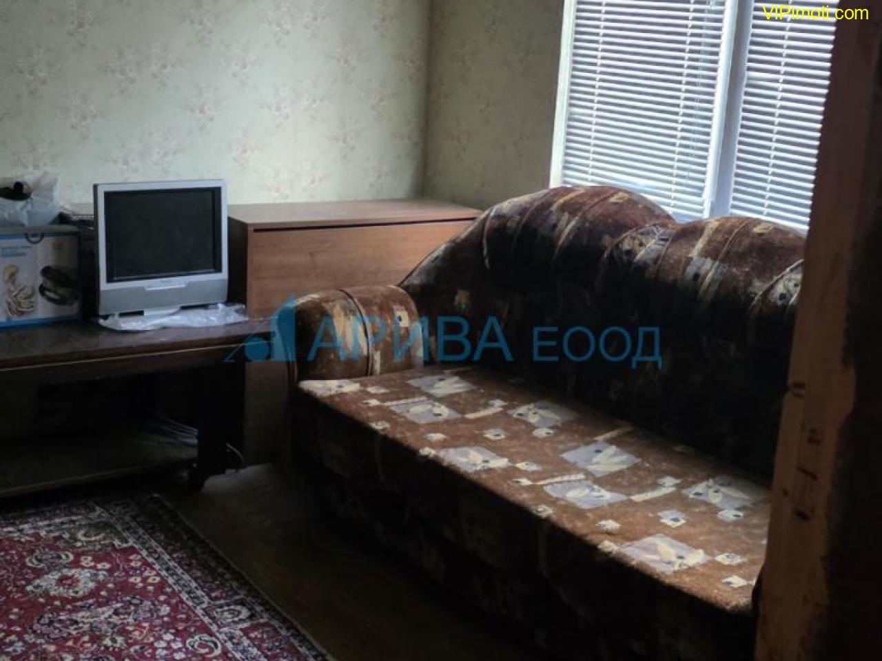 Апартамент на втори етаж, панел Хасково