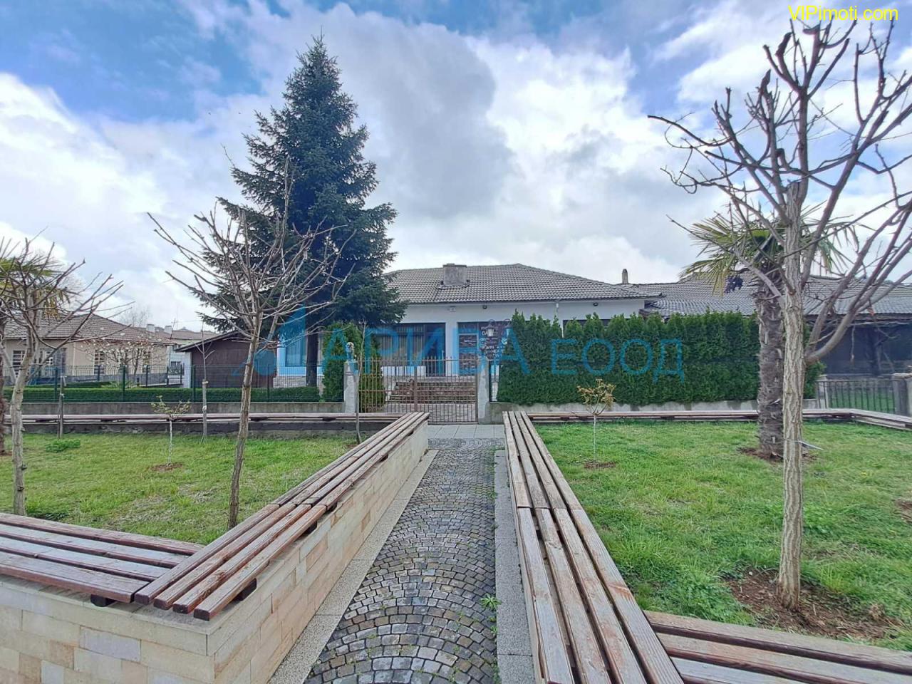 Заведение /ресторант, бистро/ в с. Чакаларово, община Кирково