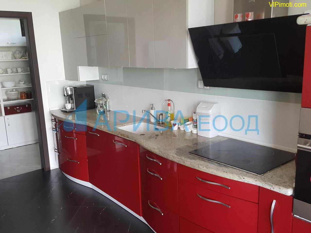 Луксозна къща в с. Стамболийски, община Хасково