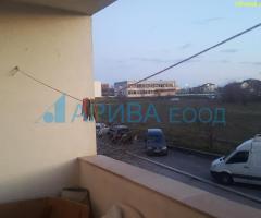 Гарсониера в саниран блок Червена стена