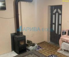 Двуетажна къща с плоча в с. Иваново, община Харманли