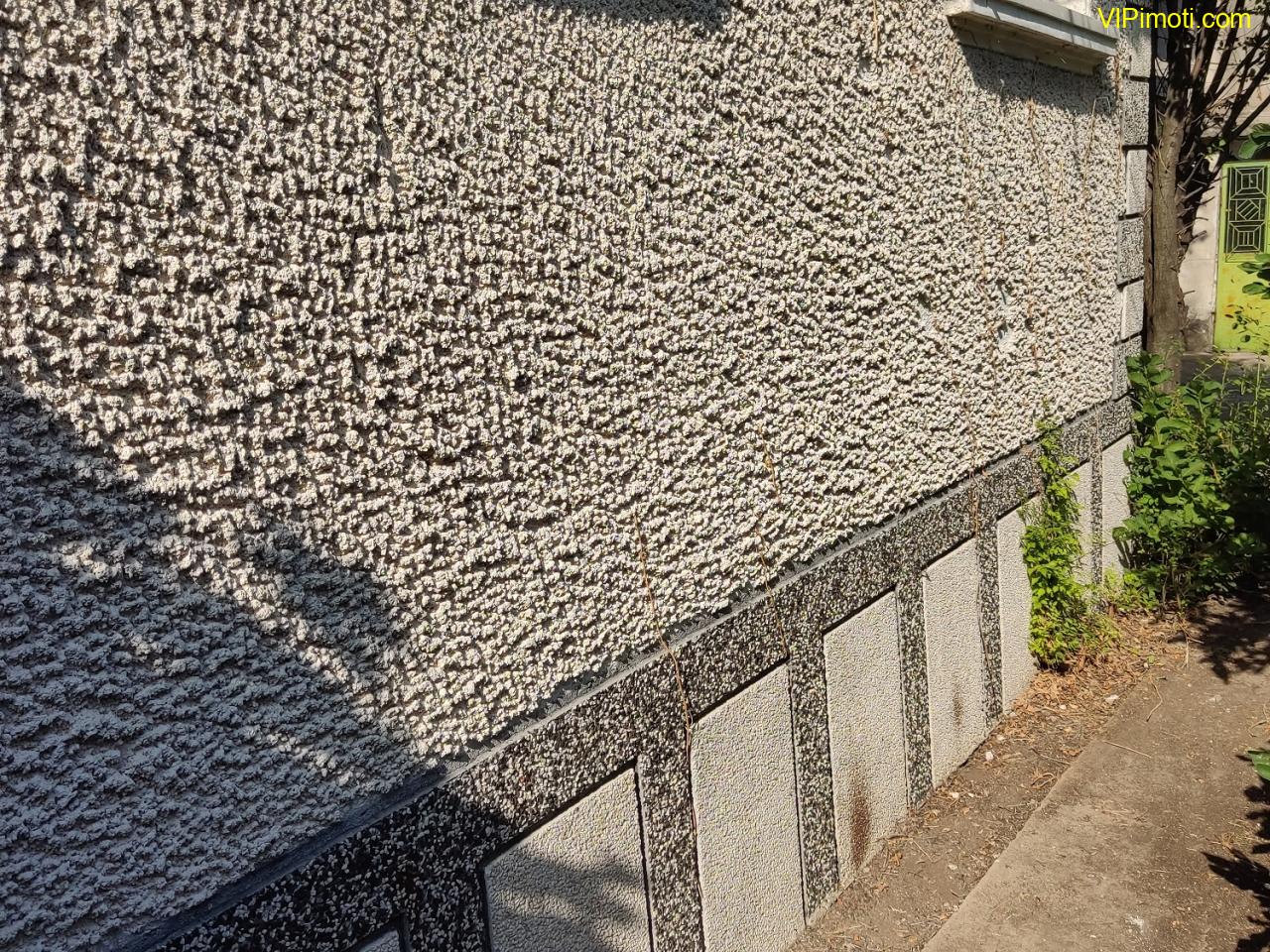 ДВЕ МАСИВНИ ТУХЛЕНИ  КЪЩИ за продажба в село Яздач, на 20 км от гр. СТАРА ЗАГОРА - ИЗГОДНО !