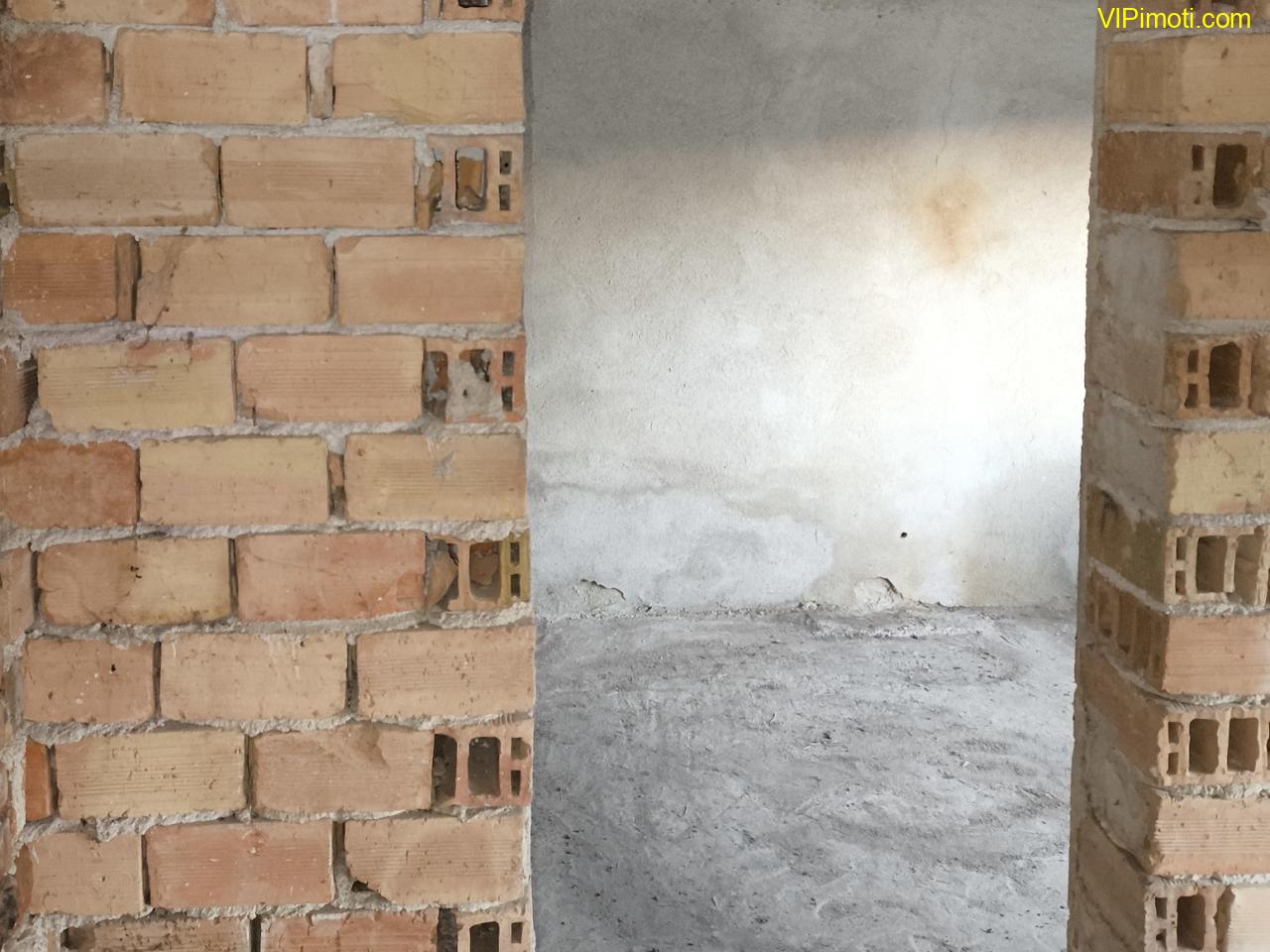 ДВЕ МАСИВНИ ТУХЛЕНИ  КЪЩИ за продажба в село Яздач, на 20 км от гр. СТАРА ЗАГОРА - ИЗГОДНО !