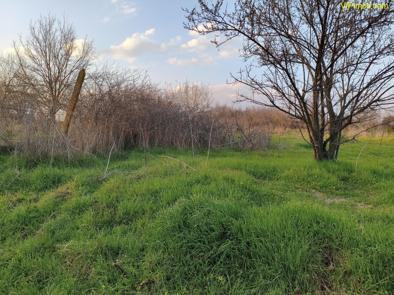 АТРАКТИВЕН ПАРЦЕЛ в село Яздач - за Жилищно строителство, Каравана или ФЕЦ - ИЗГОДНО