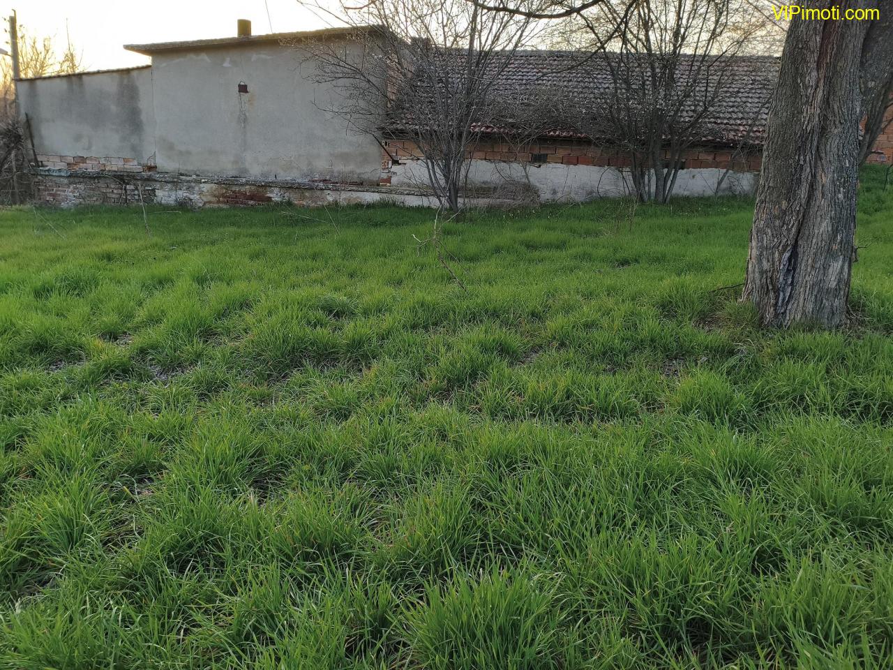 АТРАКТИВЕН ПАРЦЕЛ в село Яздач - за Жилищно строителство, Каравана или ФЕЦ - ИЗГОДНО