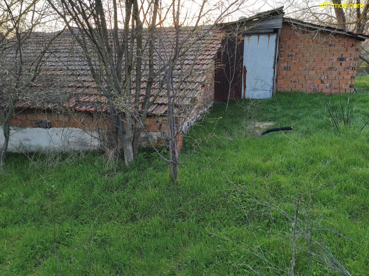 АТРАКТИВЕН ПАРЦЕЛ в село Яздач - за Жилищно строителство, Каравана или ФЕЦ - ИЗГОДНО