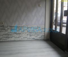 Търговски обект под наем в център Хасково