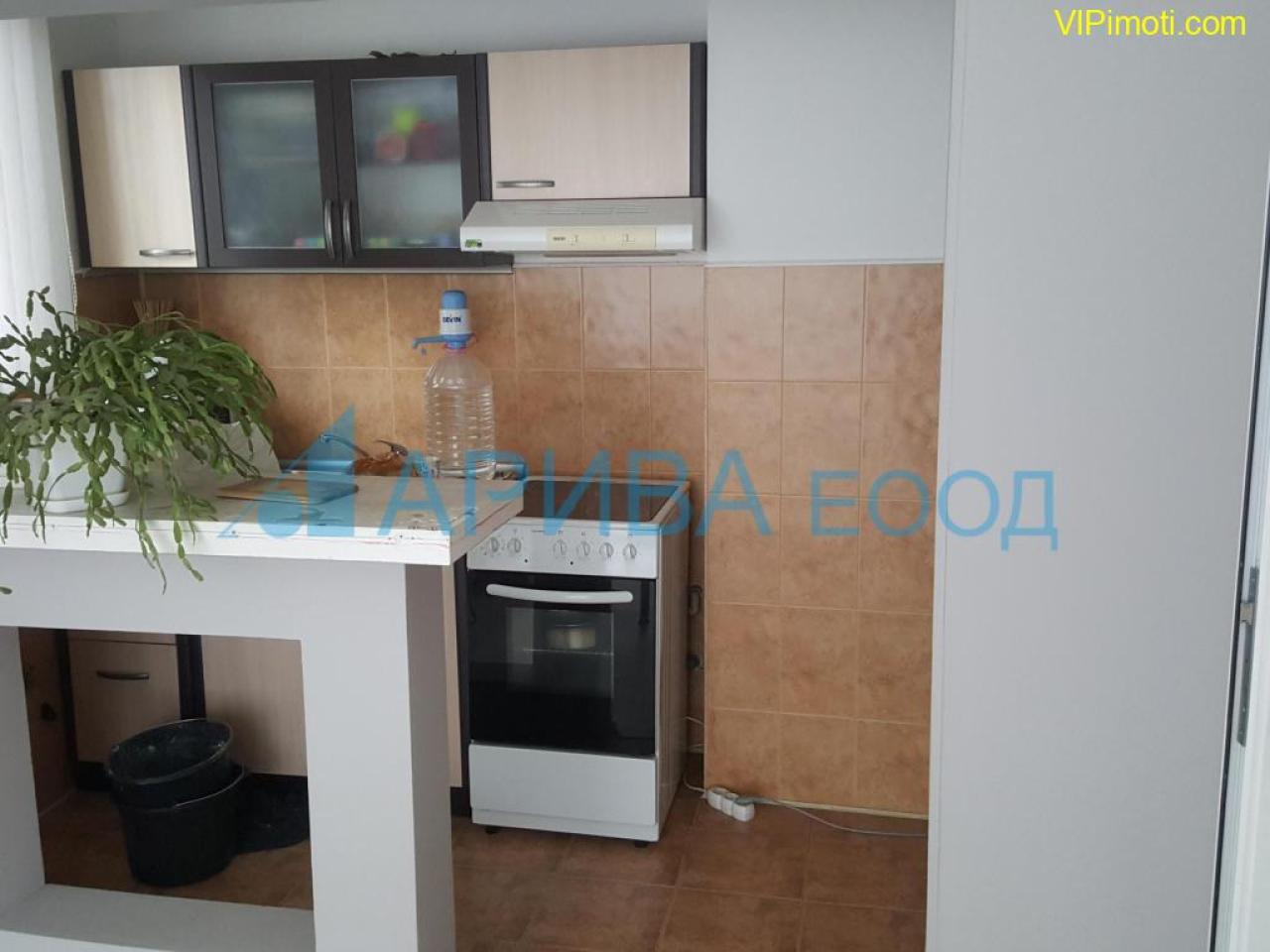 Самостоятелна къща след ремонт в Хасково