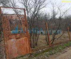 Парцел в Кенана /до р-т Калуа/ с ток и вода