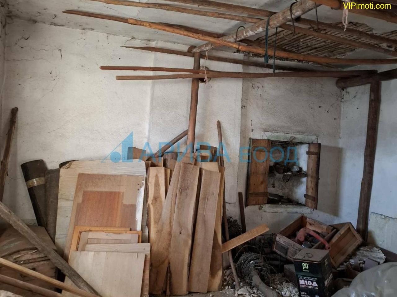 Стара, каменна къща до Кирково, община Кирково