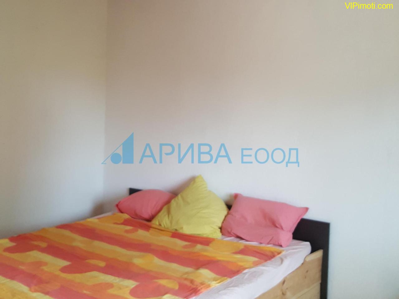 Къща след ремонт на два етажа в село Голямо Асеново