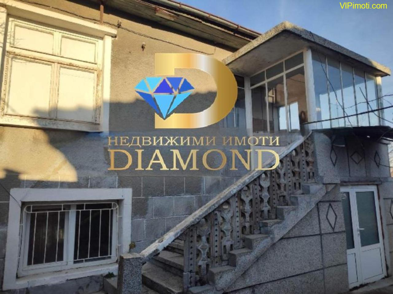 Двуетажна къзе в село Горски извор