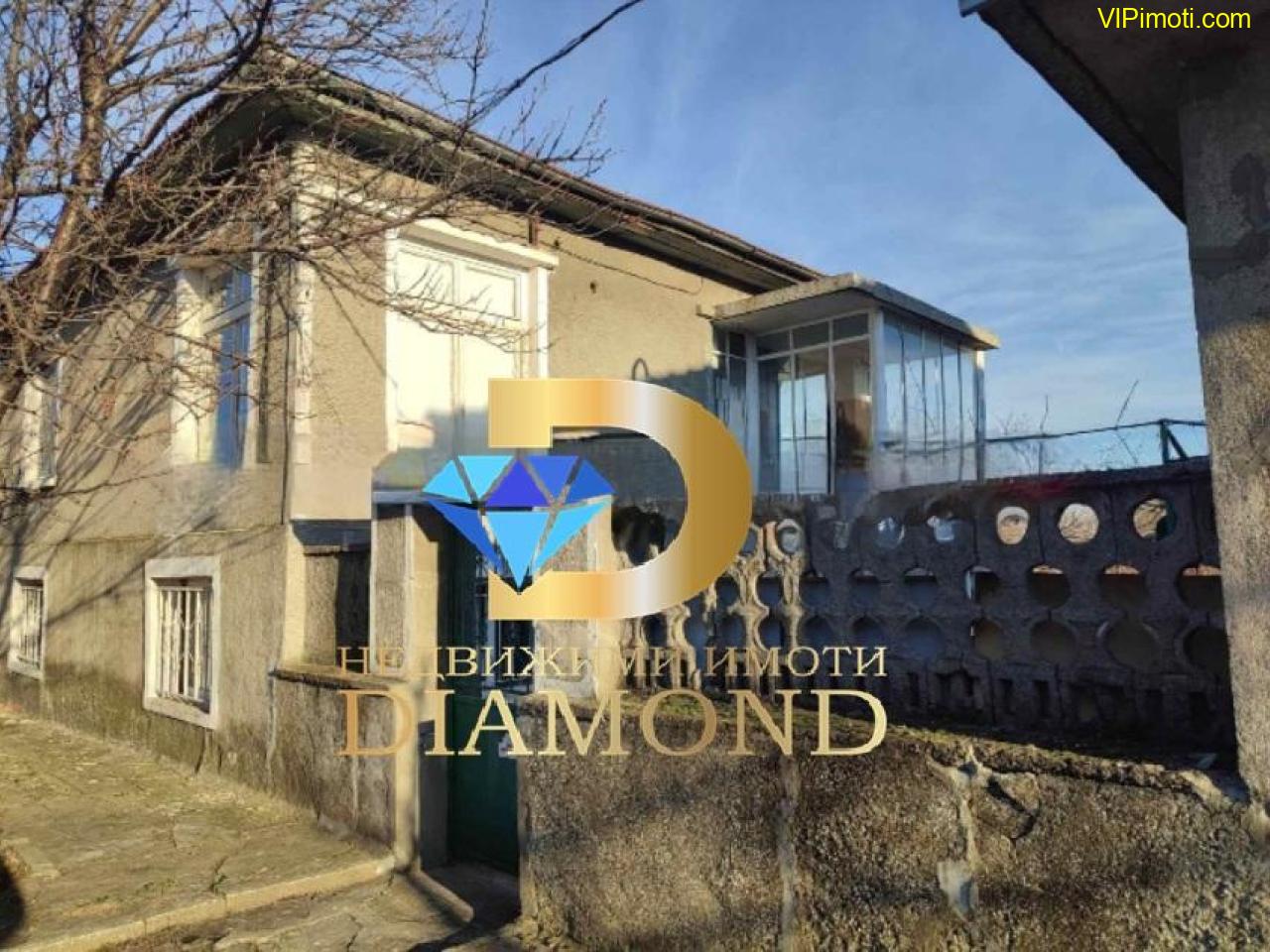 Двуетажна къзе в село Горски извор