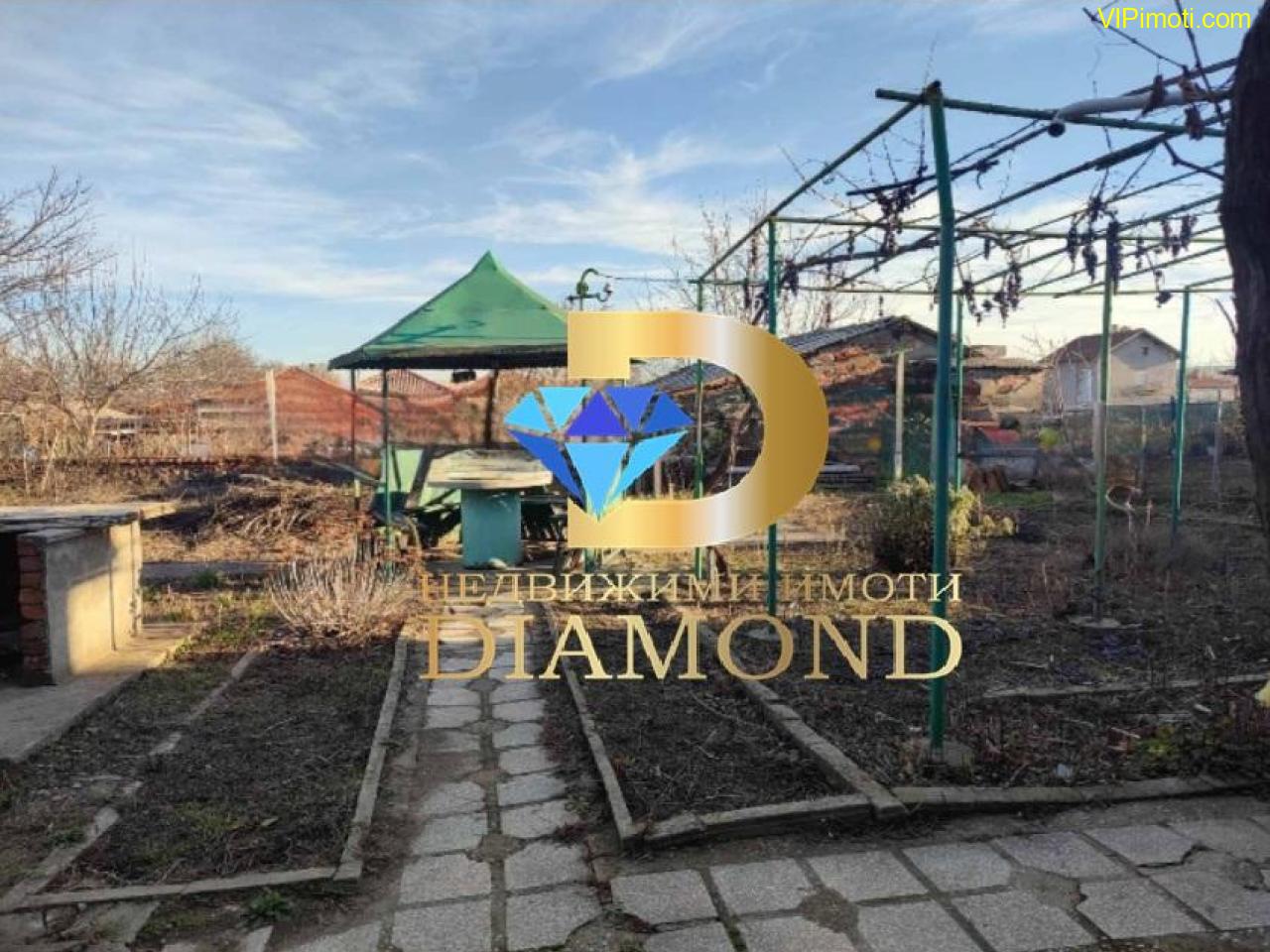 Двуетажна къзе в село Горски извор