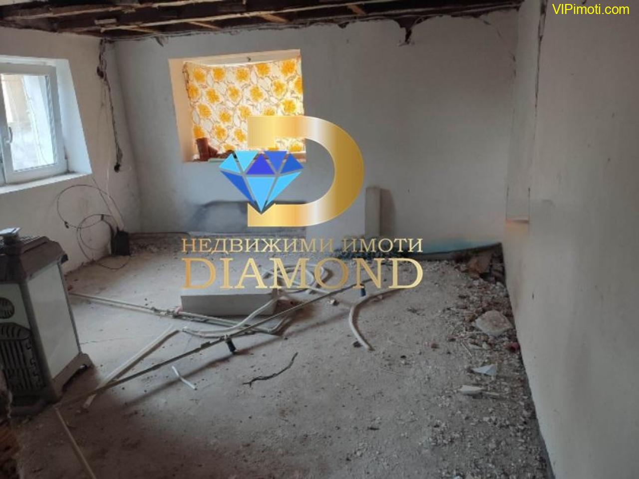 Двуетажна къзе в село Горски извор