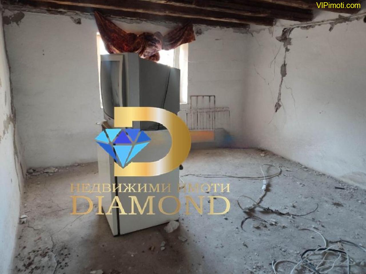 Двуетажна къзе в село Горски извор