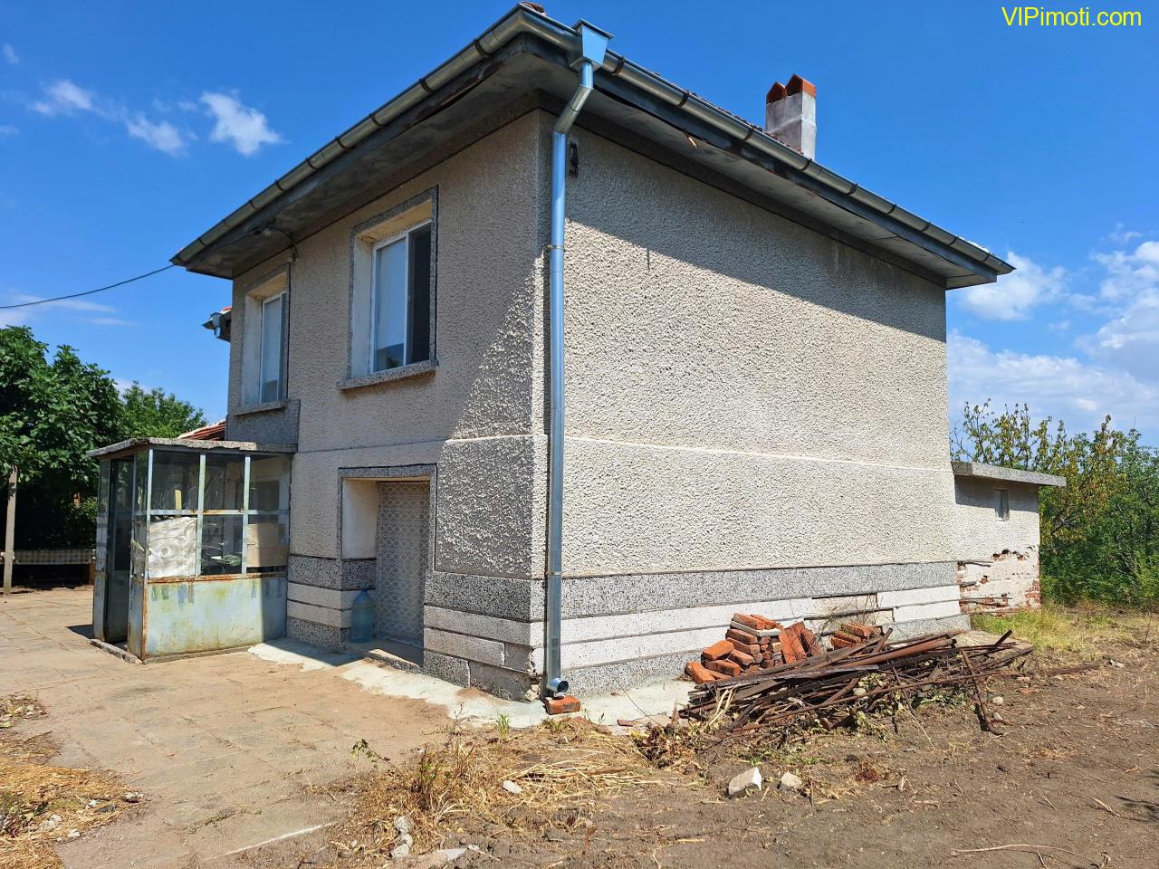 Къща, с. Чешнегирово, обл. Пловдив, общ. Садово