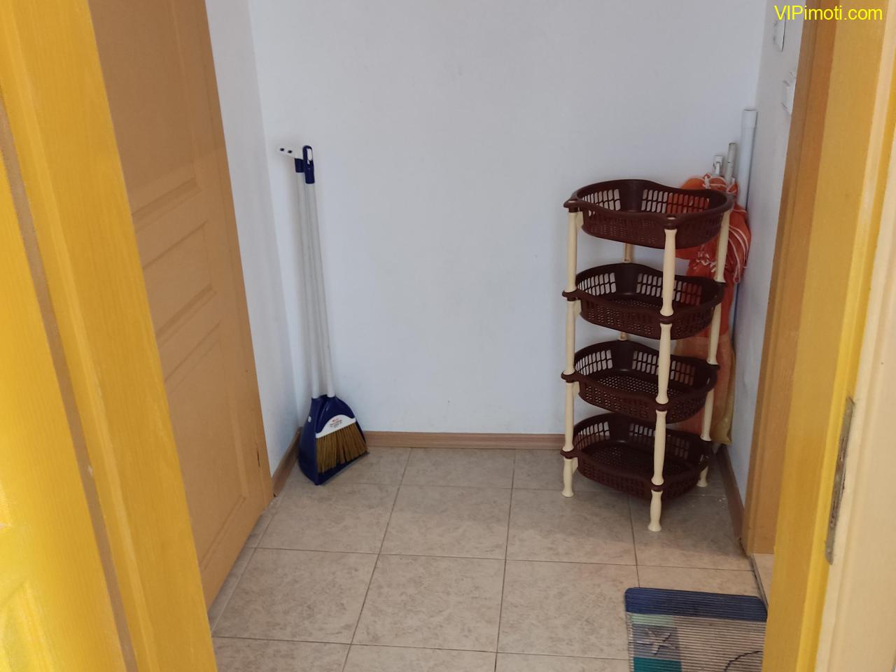 СТУДИО ПОД НАЕМ в Слънчев Бряг - Топ локация в център СТУДИО ПОД НАЕМ в Слънчев Бряг - Топ локация в център